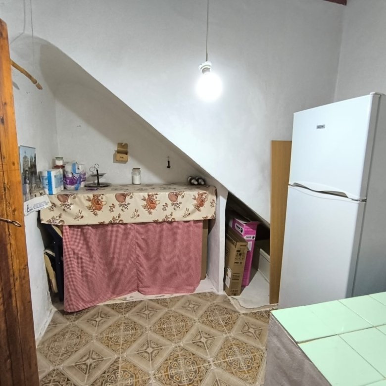 7 Bedroom 1 Bathroom Town House in Raspay - Caza De Casa