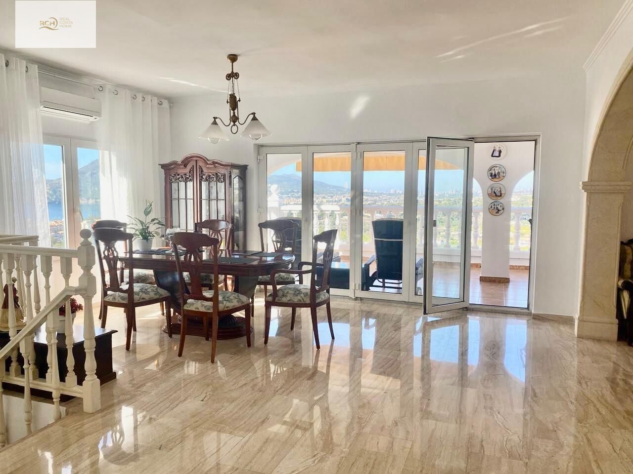 4 Bedroom 3 Bathroom Town House in Altea - Caza De Casa