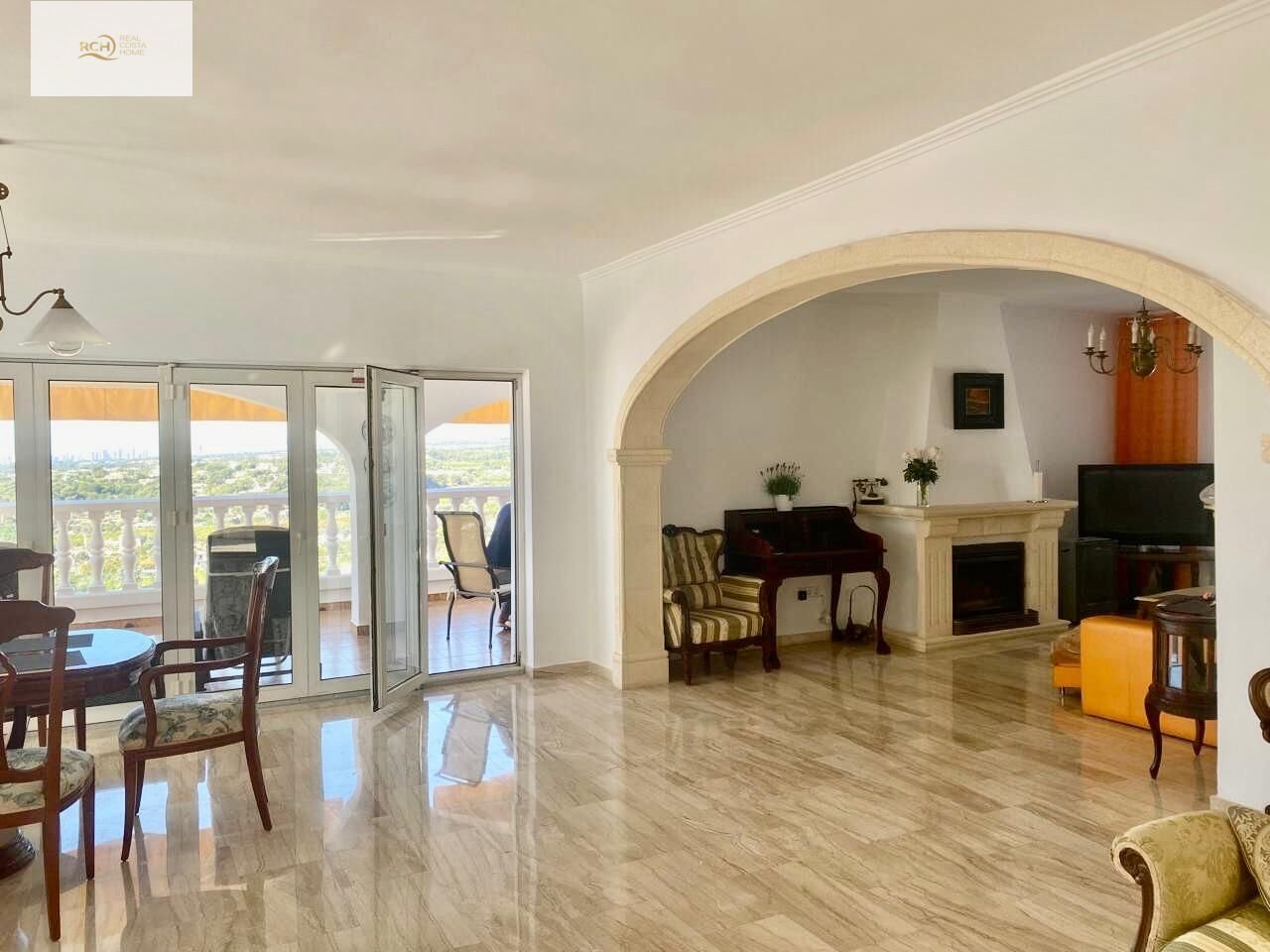 4 Bedroom 3 Bathroom Town House in Altea - Caza De Casa