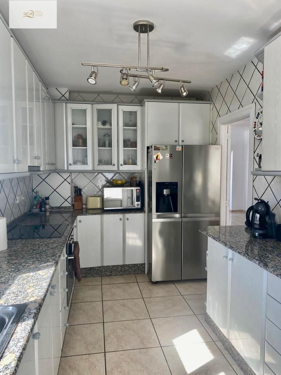 4 Bedroom 3 Bathroom Town House in Altea - Caza De Casa