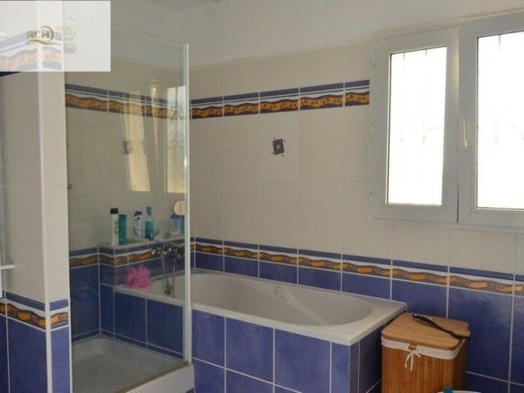4 Bedroom 3 Bathroom Town House in Altea - Caza De Casa