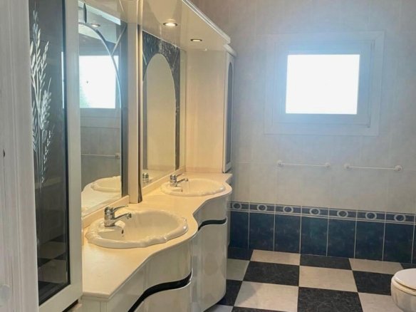 4 Bedroom 3 Bathroom Town House in Altea - Caza De Casa
