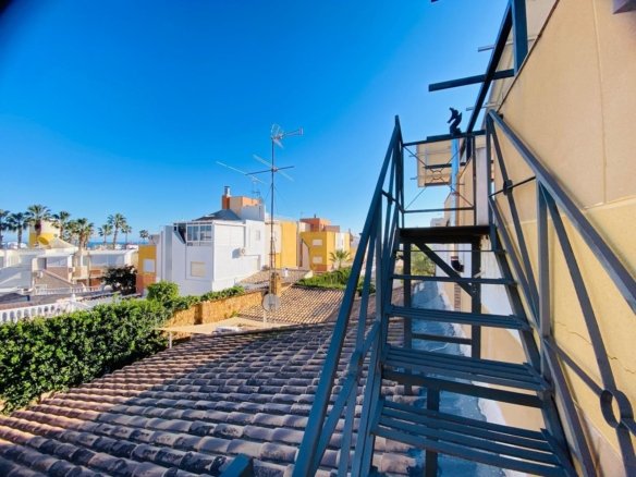 2 Bedroom 2 Bathroom Villa in Orihuela Costa - Caza De Casa