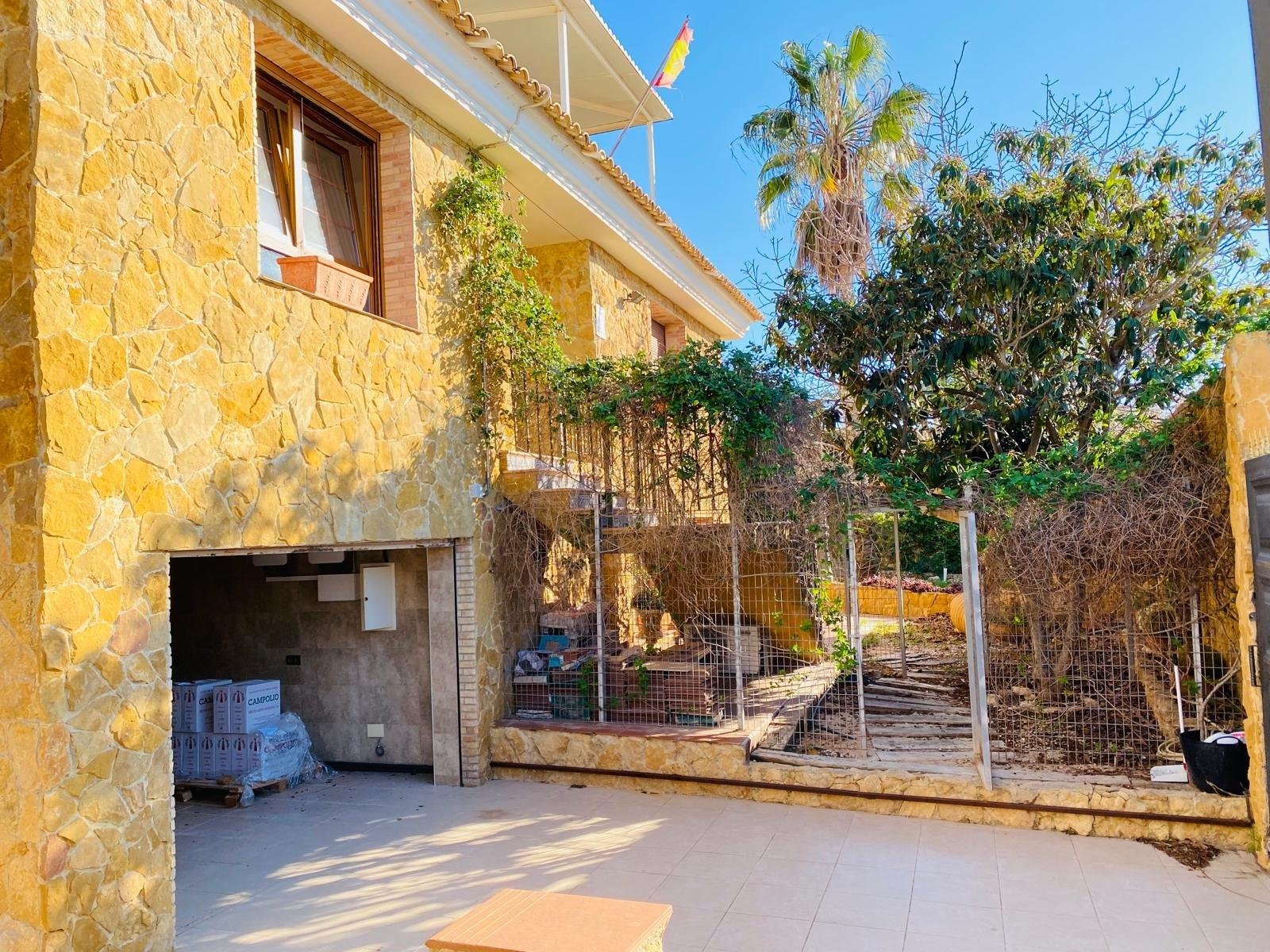 2 Bedroom 2 Bathroom Villa in Orihuela Costa - Caza De Casa