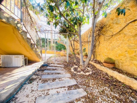 2 Bedroom 2 Bathroom Villa in Orihuela Costa - Caza De Casa