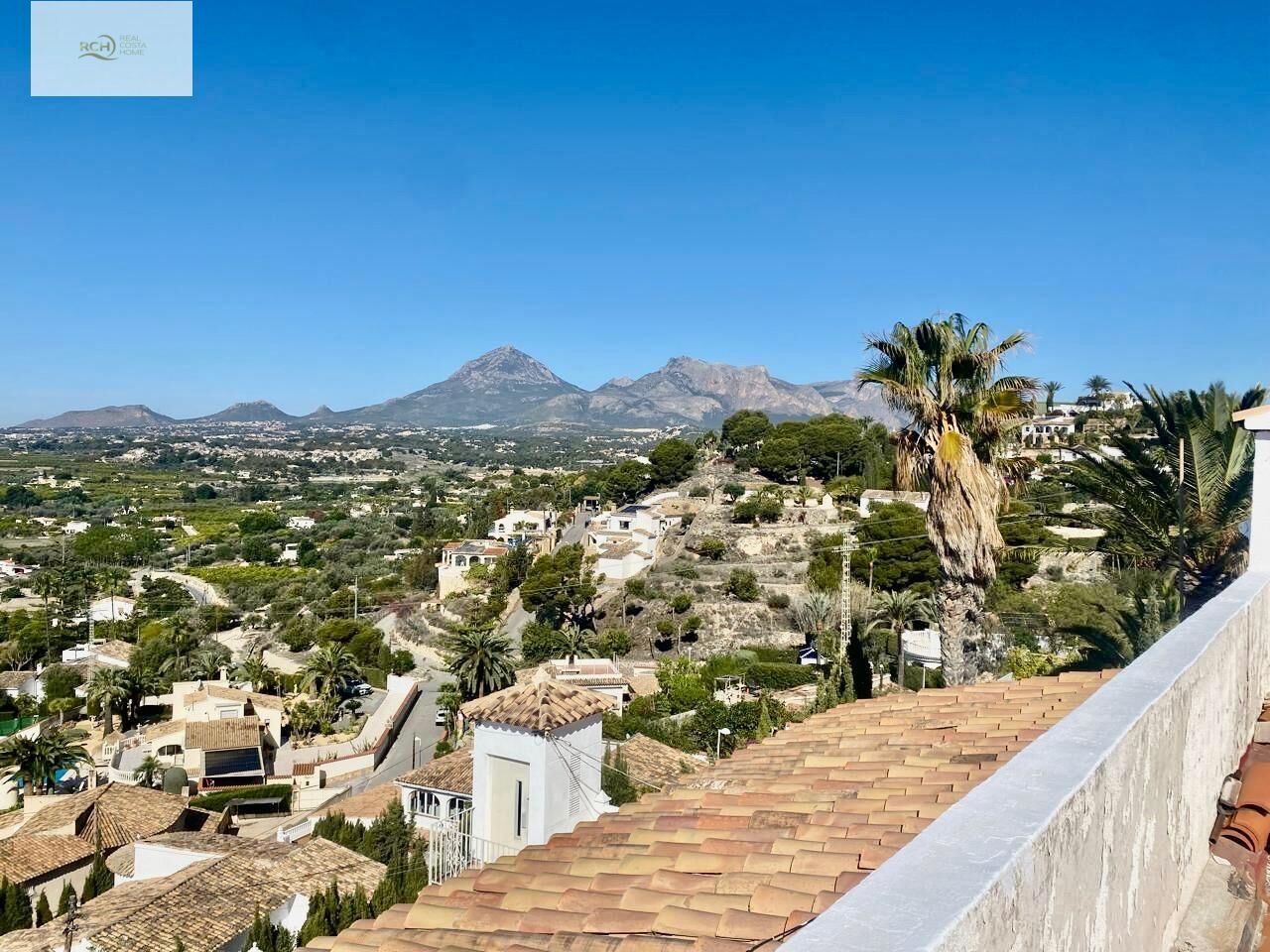4 Bedroom 3 Bathroom Town House in Altea - Caza De Casa
