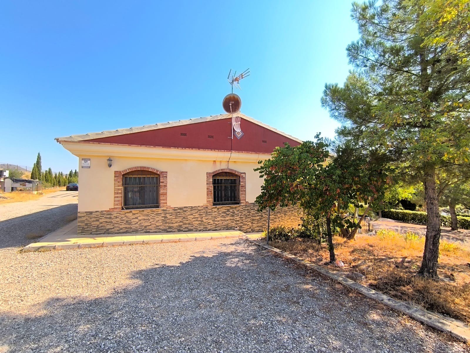 5 Bedroom 3 Bathroom Villa in Jumilla - Caza De Casa