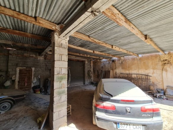 Land in Pinoso - Caza De Casa