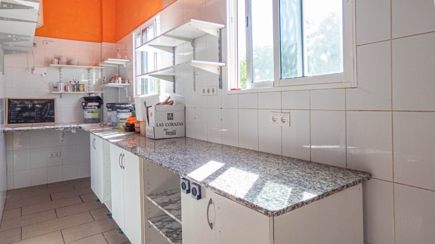 Commercial in Algorfa - Caza De Casa