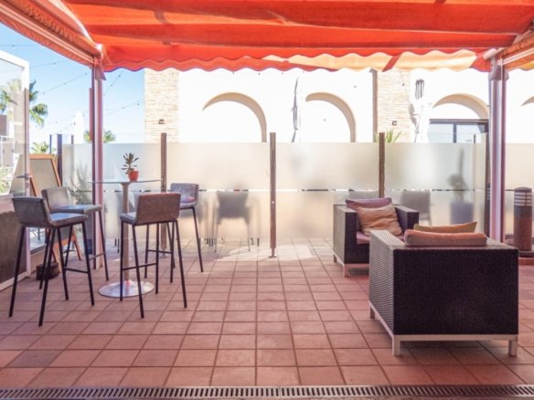 Commercial in Algorfa - Caza De Casa