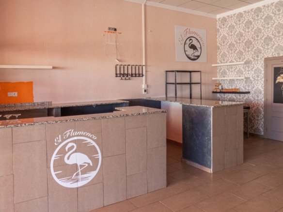 Commercial in Algorfa - Caza De Casa