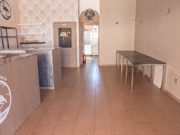 Commercial in Algorfa - Caza De Casa