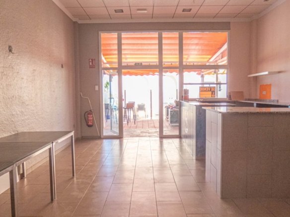 Commercial in Algorfa - Caza De Casa