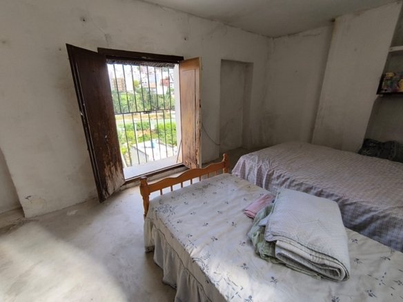 5 Bed 2 Bath Country House in Abaran - Caza De Casa