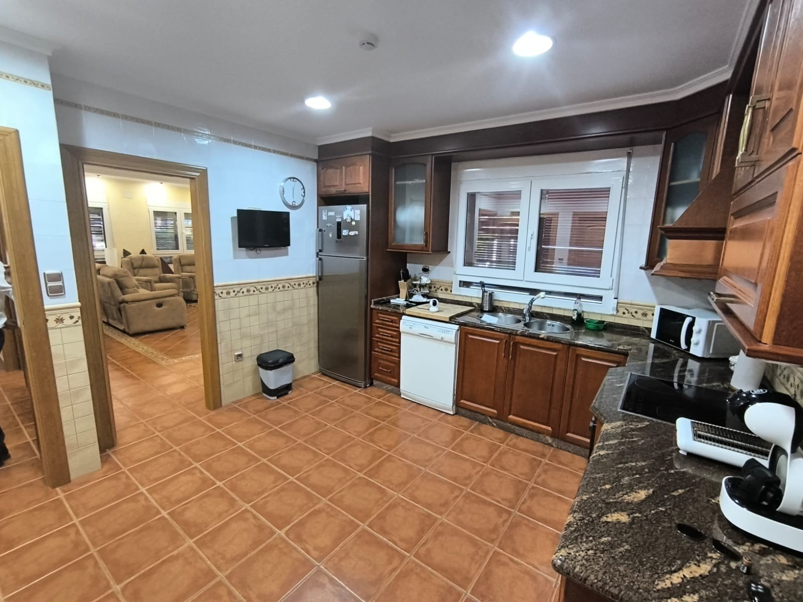 5 Bedroom 3 Bathroom Villa in Yecla - Caza De Casa