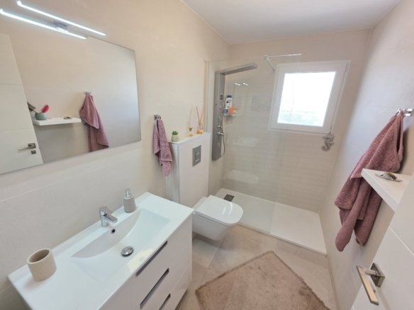 3 Bedroom 2 Bathroom Villa in Pinoso - Caza De Casa