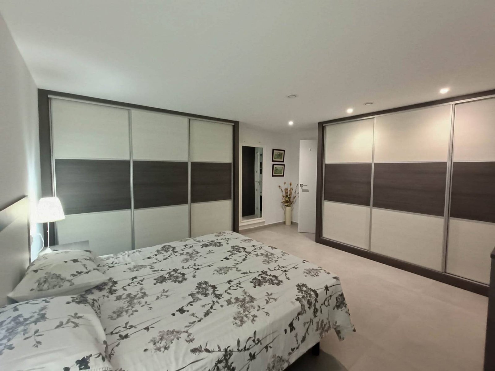 5 Bedroom 4 Bathroom Villa in Rojales - Caza De Casa