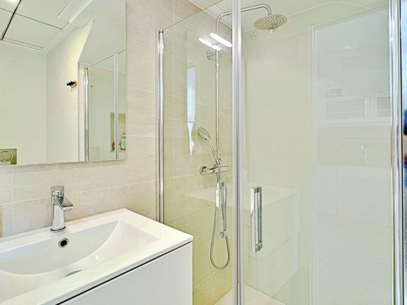 3 Bedroom 3 Bathroom Town House in Torrevieja - Caza De Casa