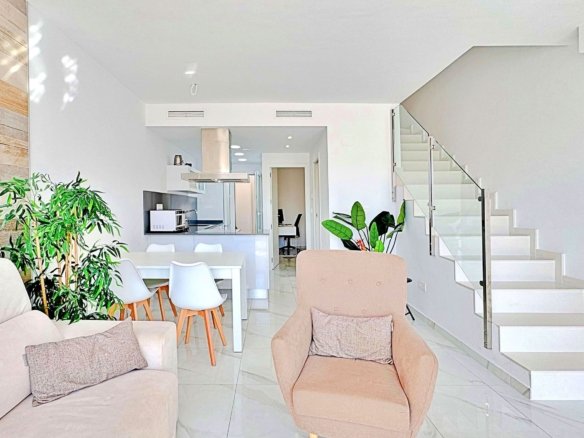 3 Bedroom 3 Bathroom Town House in Torrevieja - Caza De Casa