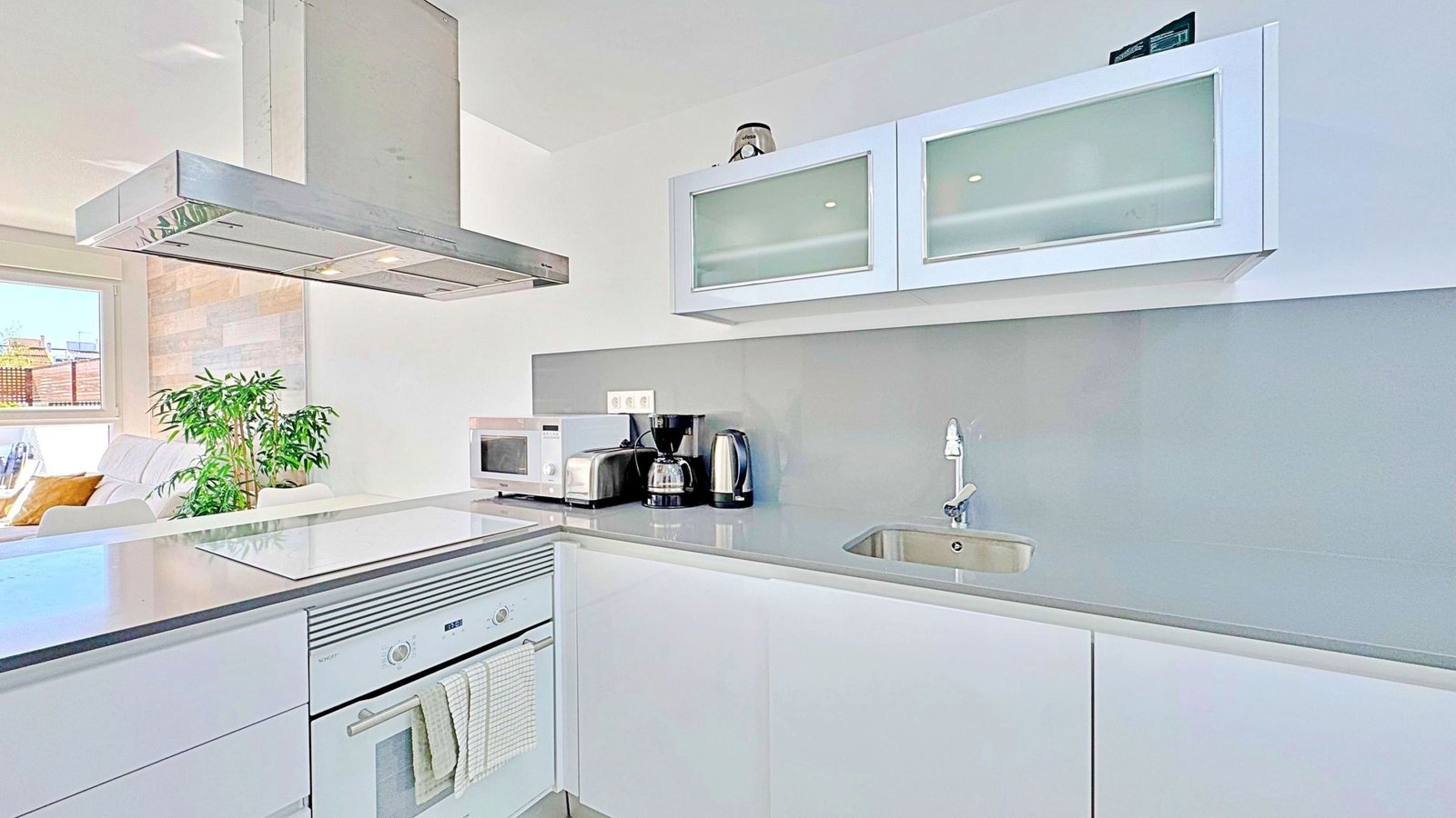 3 Bedroom 3 Bathroom Town House in Torrevieja - Caza De Casa