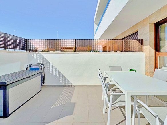 3 Bedroom 3 Bathroom Town House in Torrevieja - Caza De Casa