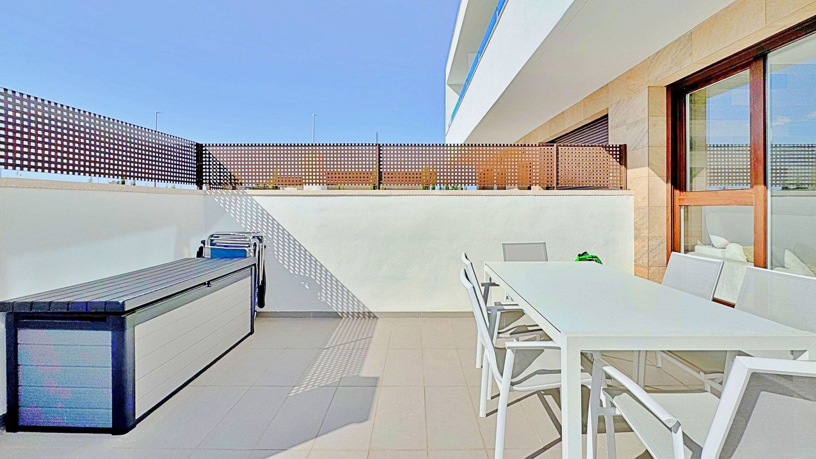 3 Bedroom 3 Bathroom Town House in Torrevieja - Caza De Casa