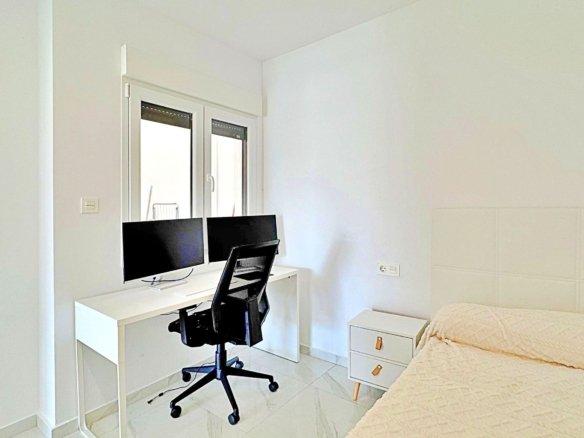 3 Bedroom 3 Bathroom Town House in Torrevieja - Caza De Casa