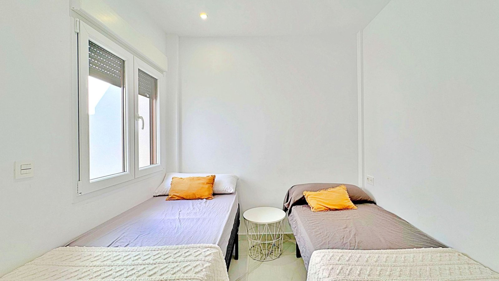 3 Bedroom 3 Bathroom Town House in Torrevieja - Caza De Casa