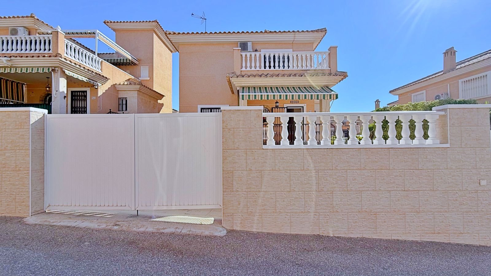 4 Bed 2 Bath Villa in Orihuela - Caza De Casa