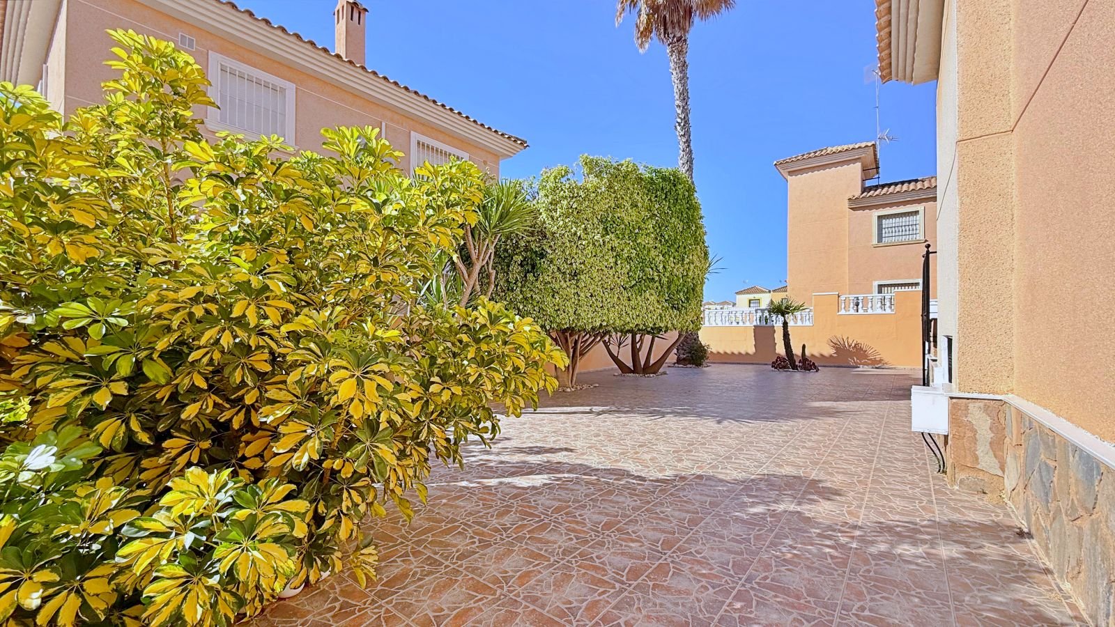 4 Bed 2 Bath Villa in Orihuela - Caza De Casa