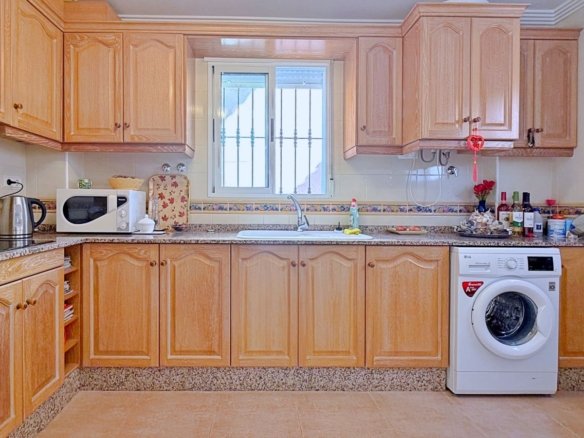 4 Bed 2 Bath Villa in Orihuela - Caza De Casa