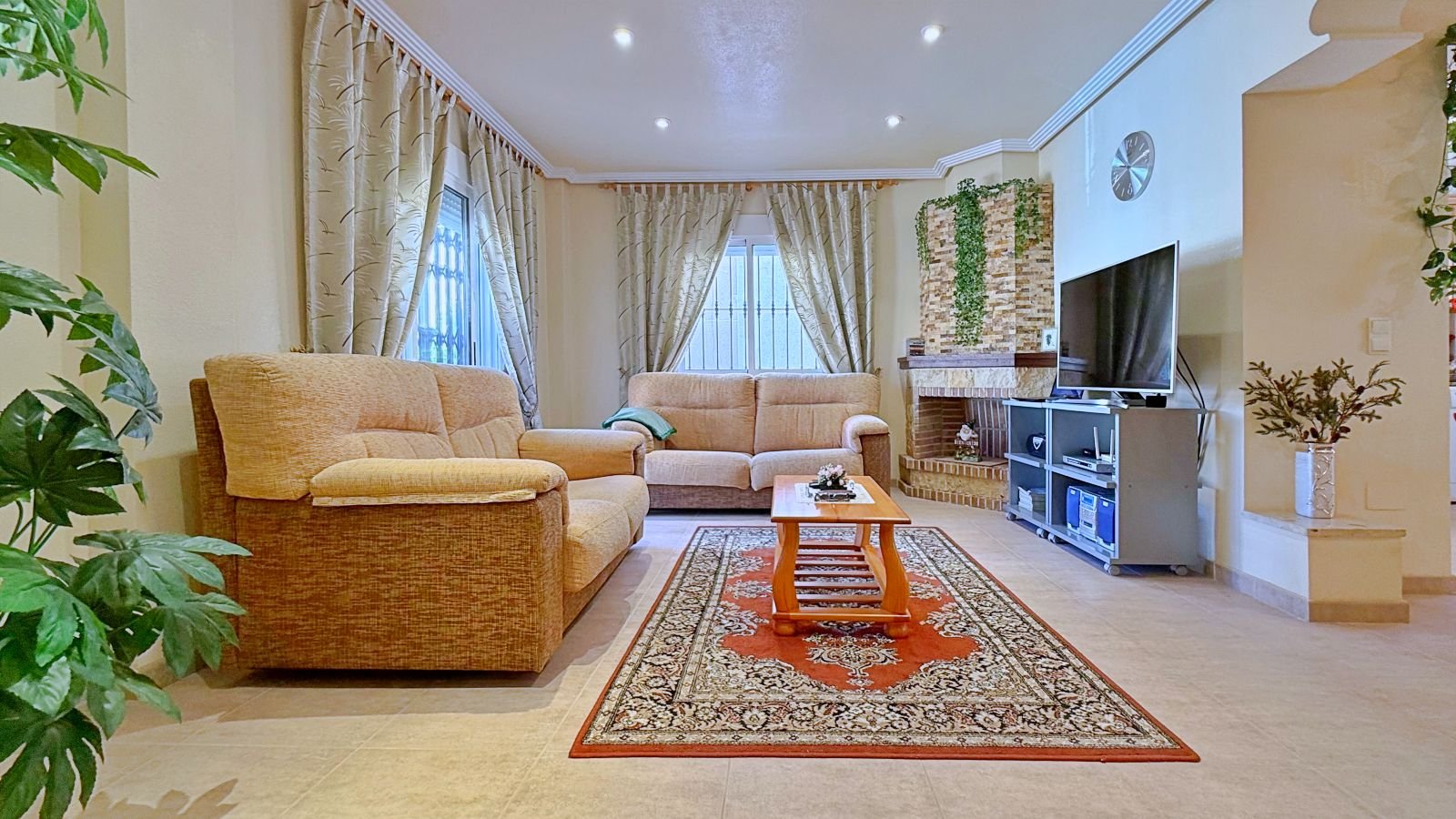 4 Bed 2 Bath Villa in Orihuela - Caza De Casa