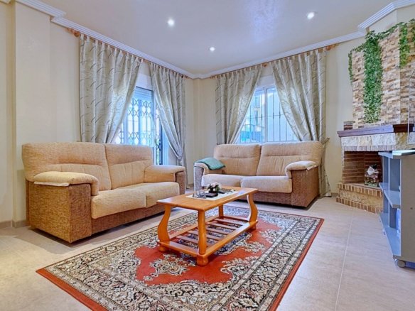 4 Bed 2 Bath Villa in Orihuela - Caza De Casa