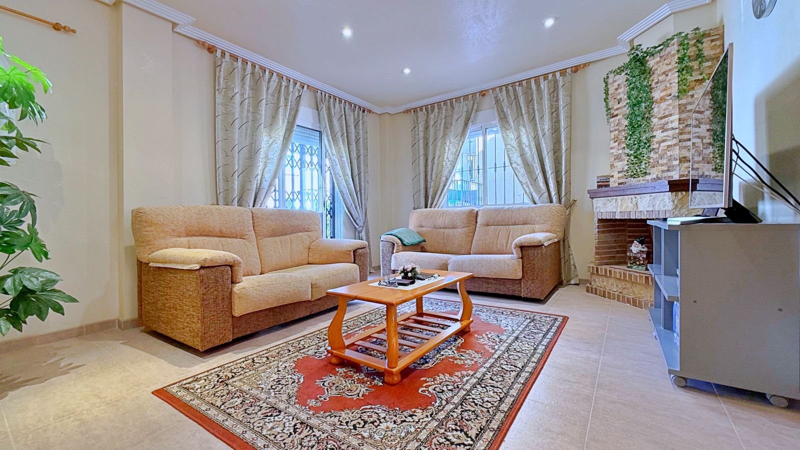 4 Bed 2 Bath Villa in Orihuela - Caza De Casa