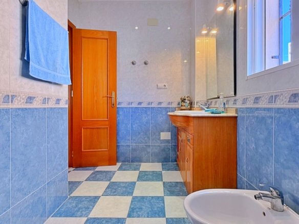 4 Bed 2 Bath Villa in Orihuela - Caza De Casa
