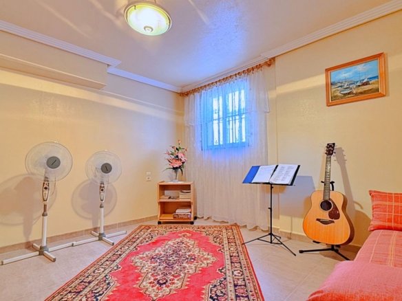 4 Bed 2 Bath Villa in Orihuela - Caza De Casa