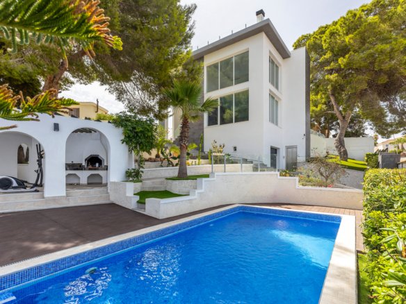 6 Bedroom 3 Bathroom Villa in Torrevieja - Caza De Casa