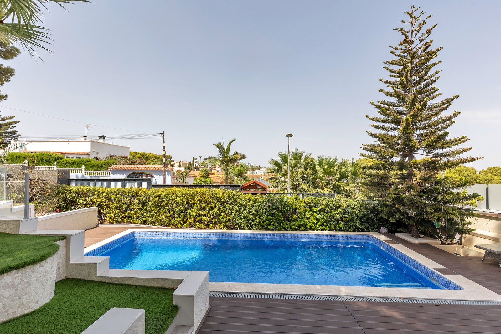 6a965d7ab6bc2_012024062904 6 Bedroom 3 Bathroom Villa in Torrevieja - Caza De Casa
