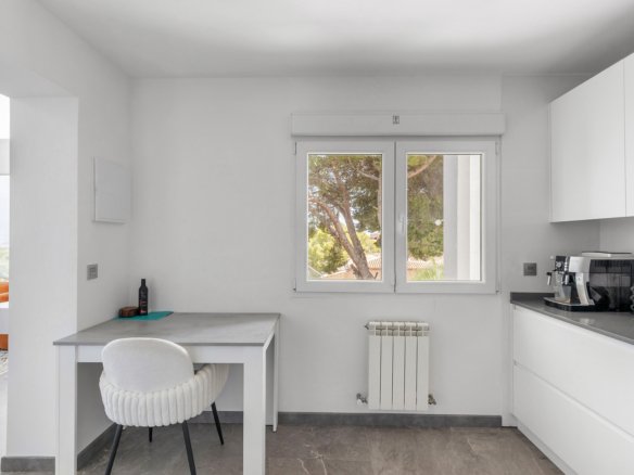 6 Bedroom 3 Bathroom Villa in Torrevieja - Caza De Casa