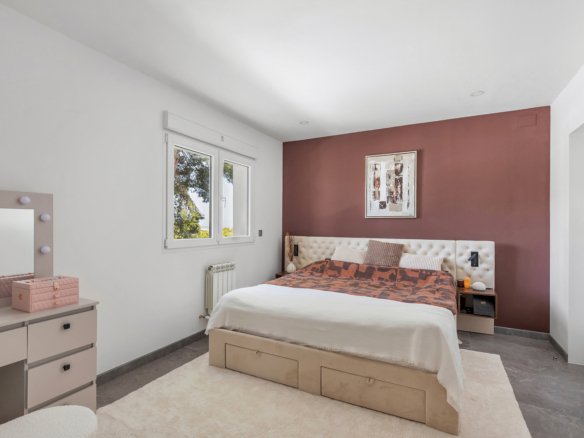 6 Bedroom 3 Bathroom Villa in Torrevieja - Caza De Casa