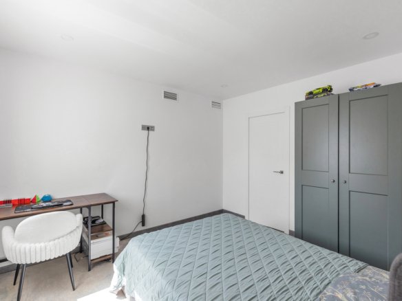 6 Bedroom 3 Bathroom Villa in Torrevieja - Caza De Casa