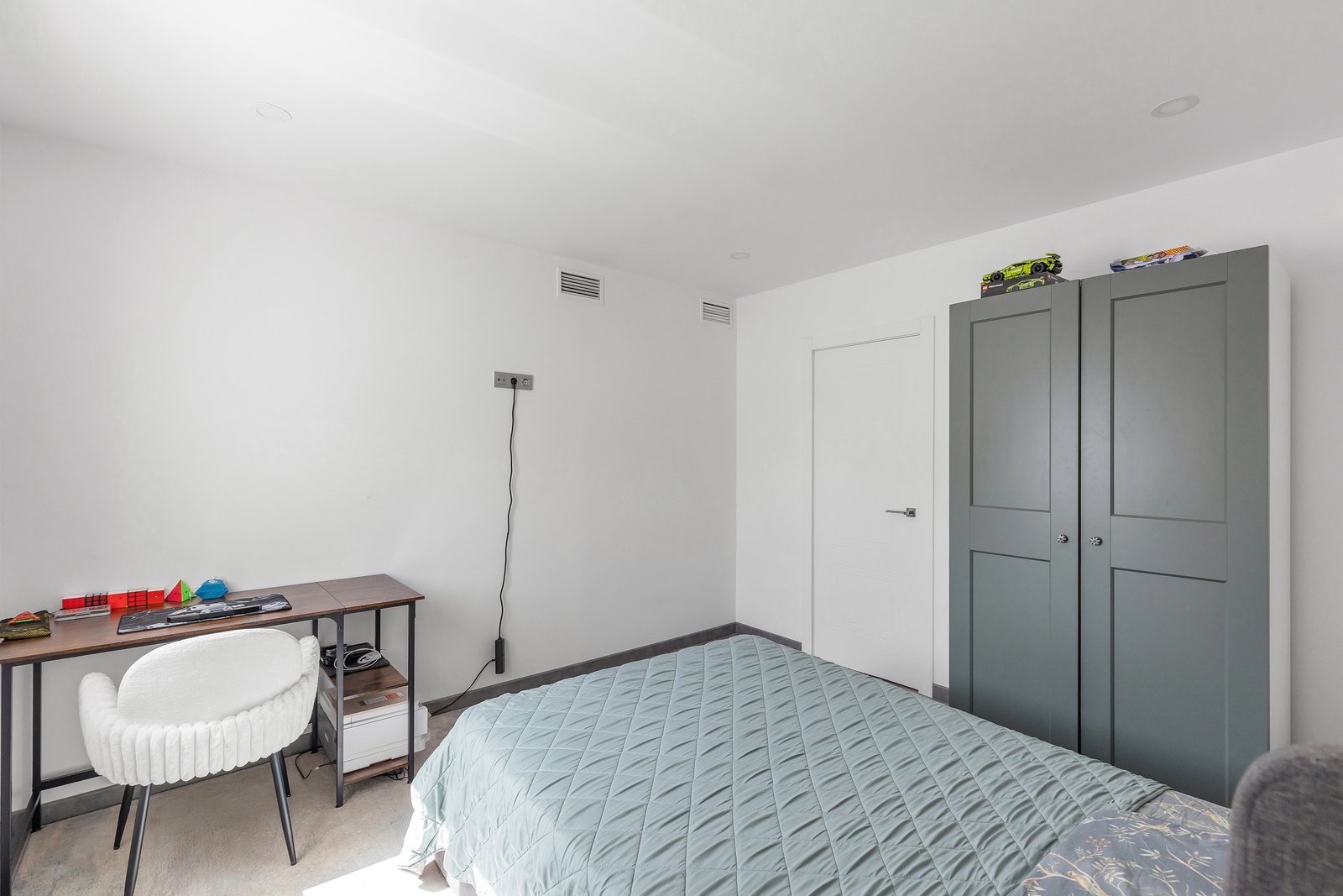 6a965d7be8fed_012024062921 6 Bedroom 3 Bathroom Villa in Torrevieja - Caza De Casa