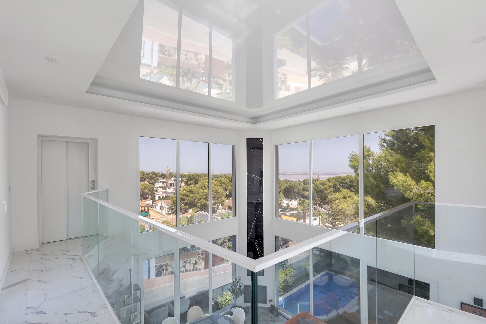 6a965d7c12925_012024062923 6 Bedroom 3 Bathroom Villa in Torrevieja - Caza De Casa
