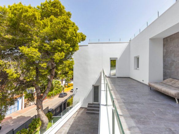 6 Bedroom 3 Bathroom Villa in Torrevieja - Caza De Casa