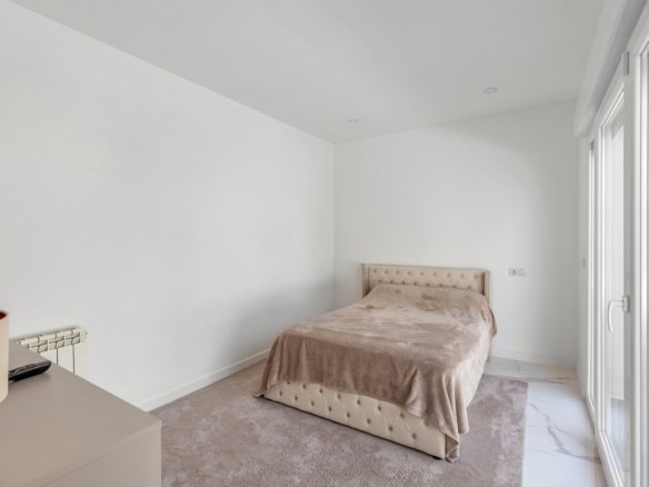 6 Bedroom 3 Bathroom Villa in Torrevieja - Caza De Casa