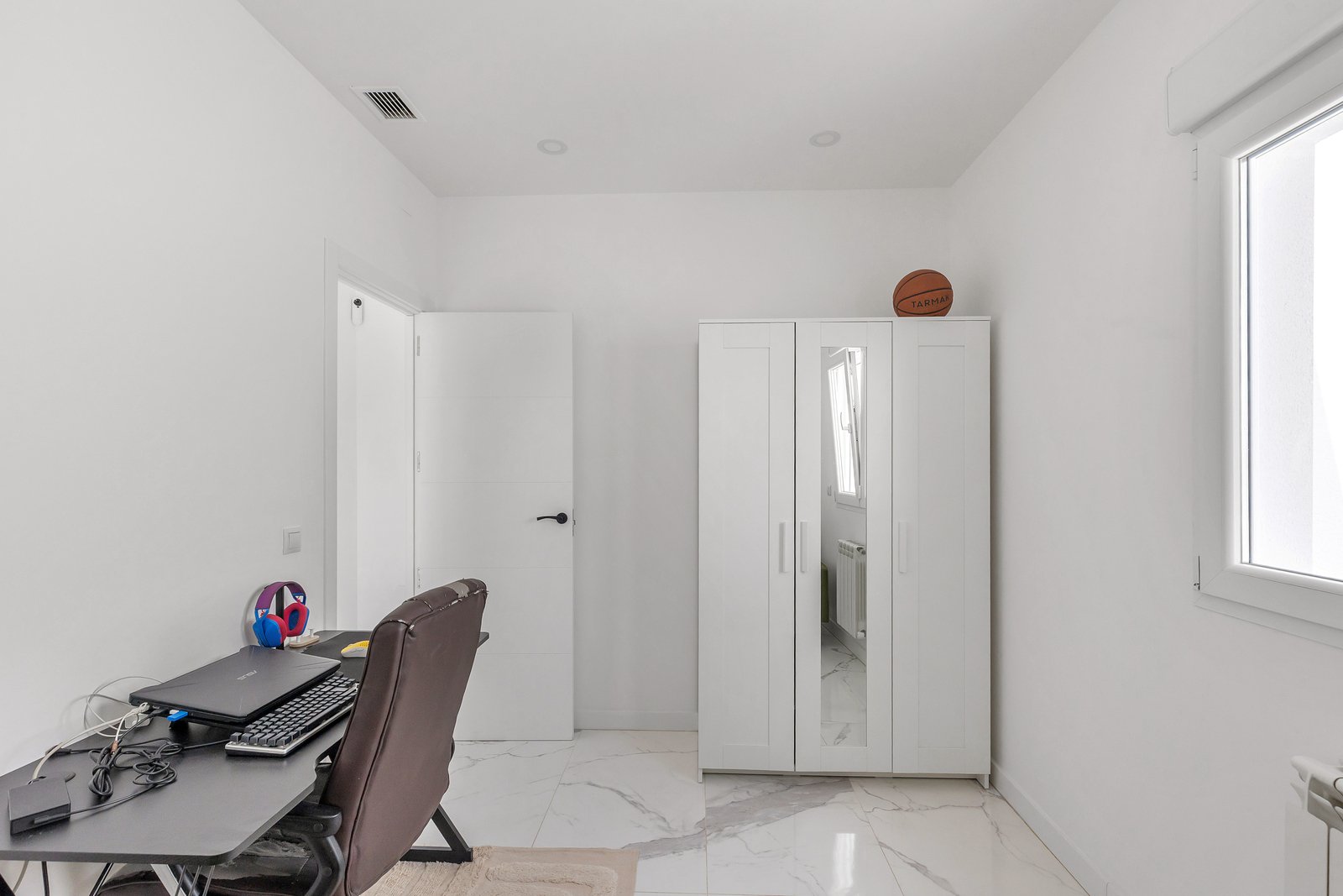 6a965d7cad0a2_012024062932 6 Bedroom 3 Bathroom Villa in Torrevieja - Caza De Casa