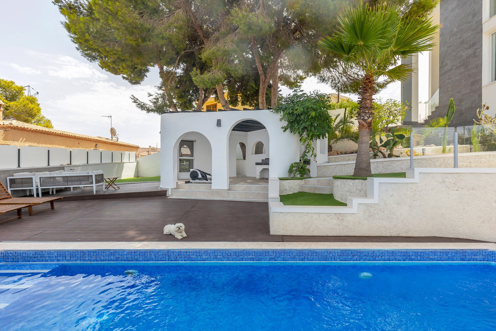 6a965d7dc918a_012024062945 6 Bedroom 3 Bathroom Villa in Torrevieja - Caza De Casa