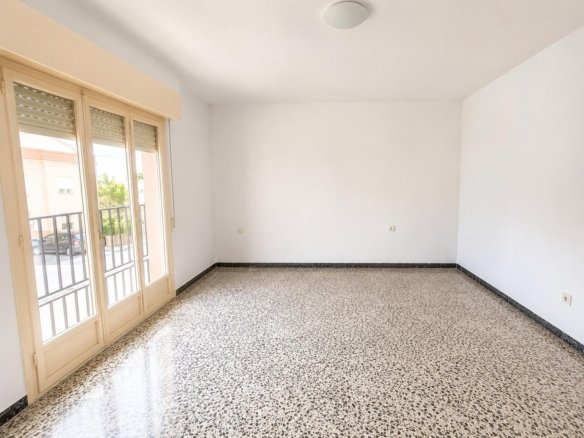4 Bedroom 2 Bathroom Town House in Pinoso - Caza De Casa