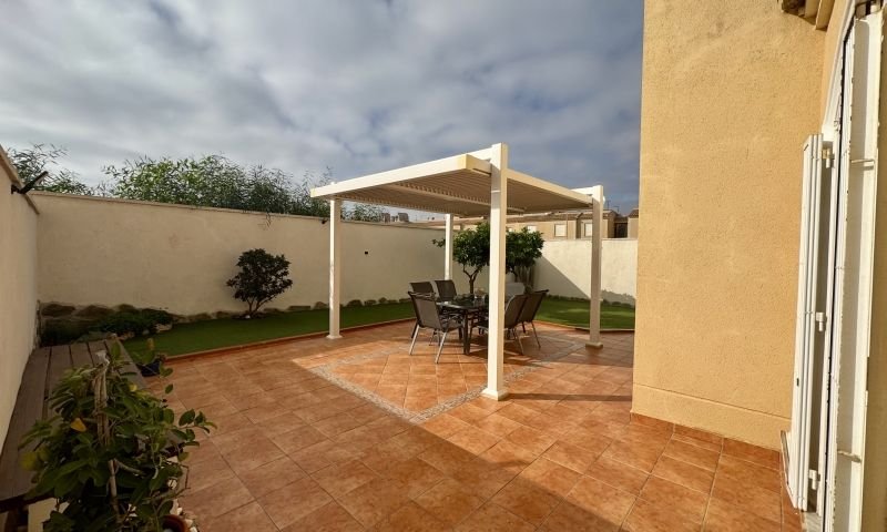 6eb93759-img-6580 4 Bedroom 2 Bathroom Villa in Torrevieja - Caza De Casa