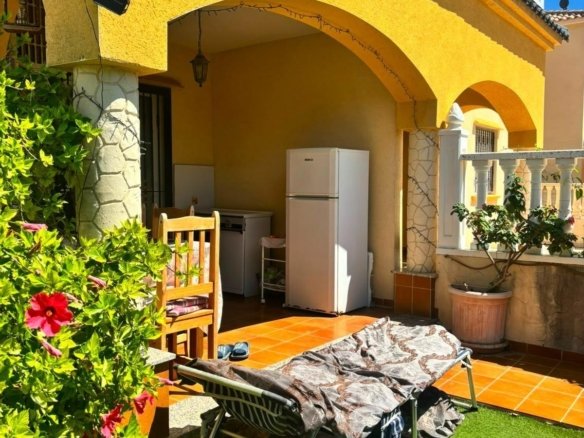 2 Bedroom 2 Bathroom Villa in Orihuela Costa - Caza De Casa